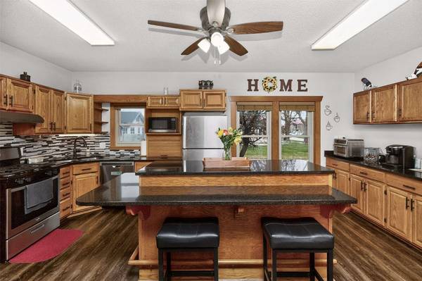 600 E 4th Street N, Newton, IA 50208