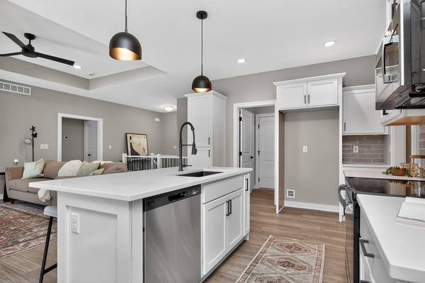 205 11th Court NW, Bondurant, IA 50035