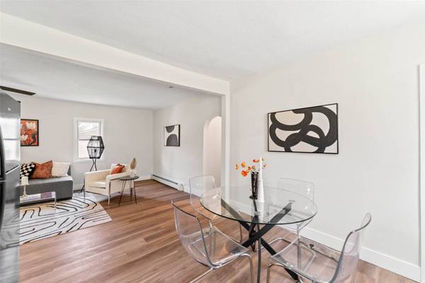 320 E Gray Street, Des Moines, IA 50315