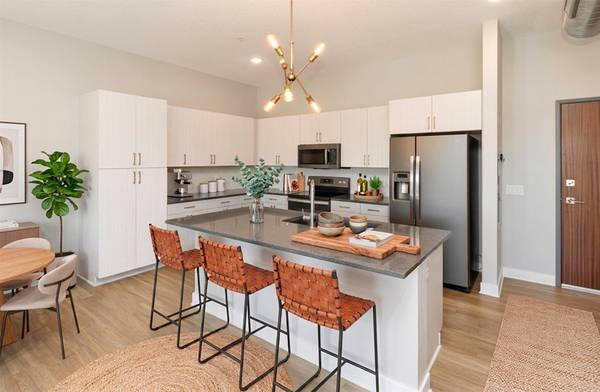 450 SW 7th Street #304, Des Moines, IA 50309