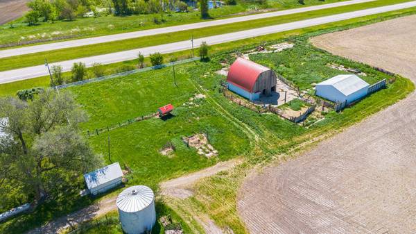 9573 Highway 330 N, Collins, IA 50055