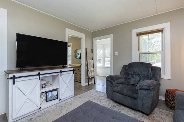 409 4th Avenue, Collins, IA 50055