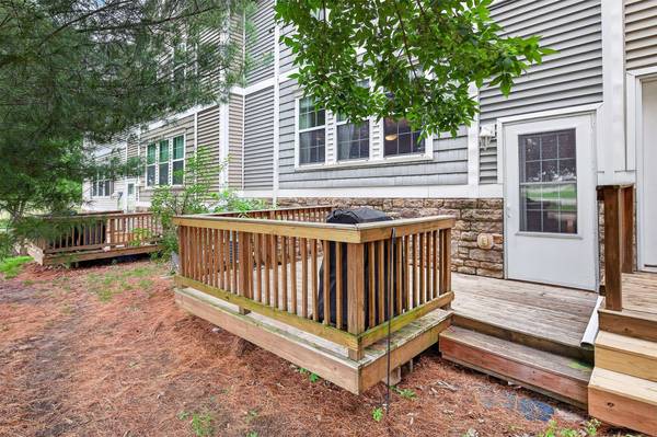 6397 Oak Creek Drive, Pleasant Hill, IA 50327