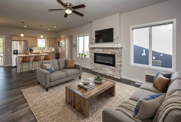1656 Howard Drive, Norwalk, IA 50211