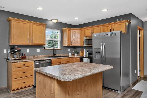 6397 Oak Creek Drive, Pleasant Hill, IA 50327