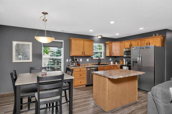 6397 Oak Creek Drive, Pleasant Hill, IA 50327