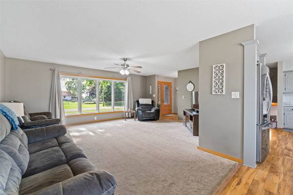 800 School Street, Stanhope, IA 50246