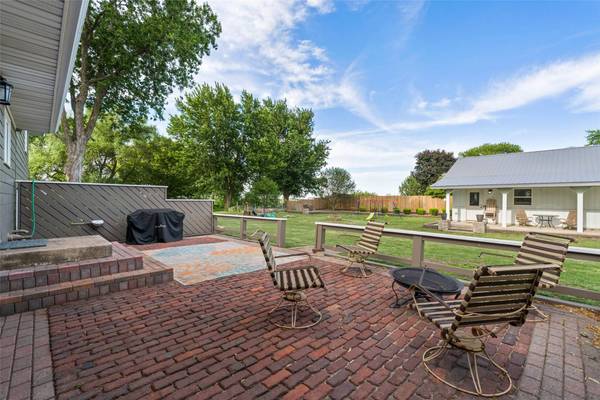 800 School Street, Stanhope, IA 50246