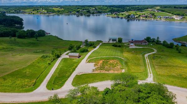 14736 Big Buck Run, Moravia, IA 52571