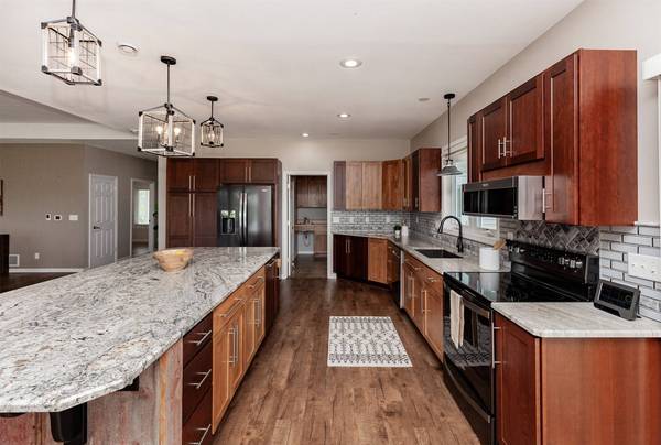 13186 Clearview Court, Moravia, IA 52571