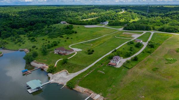 14736 Big Buck Run, Moravia, IA 52571