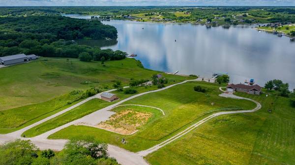 14736 Big Buck Run, Moravia, IA 52571