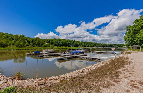 15300 Big Buck Run, Moravia, IA 52571