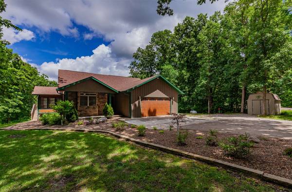 15300 Big Buck Run, Moravia, IA 52571