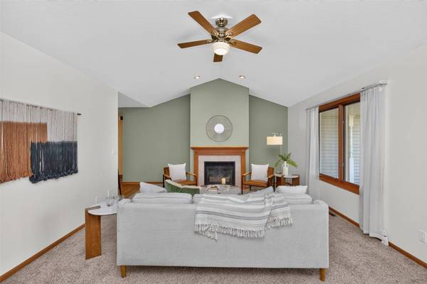 1520 Prairie Drive, Story City, IA 50248