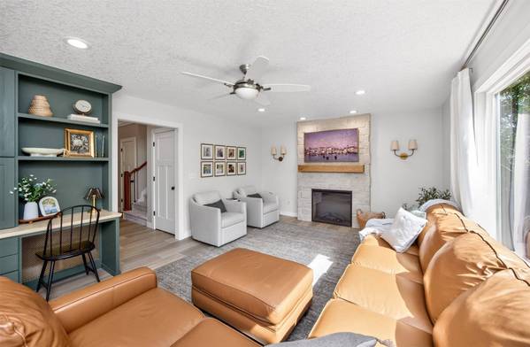 1955 NW 144th Street, Clive, IA 50325