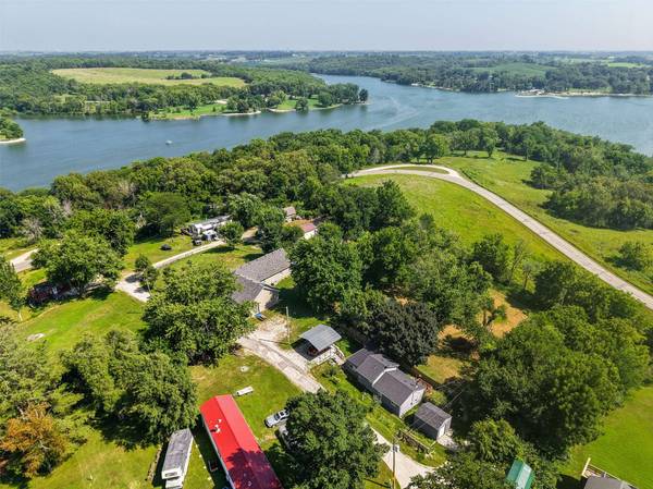1380 Rock Creek Street W, Kellogg, IA 50135