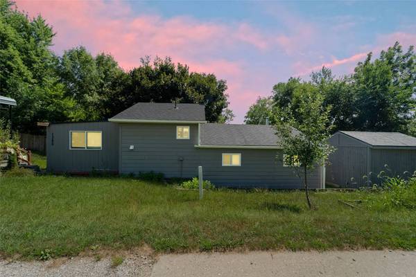 1380 Rock Creek Street W, Kellogg, IA 50135