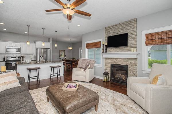 1408 Ledges Drive, Ames, IA 50010