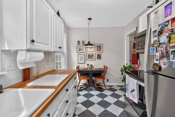 1700 57th Street, Des Moines, IA 50310