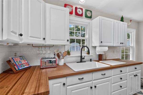1700 57th Street, Des Moines, IA 50310