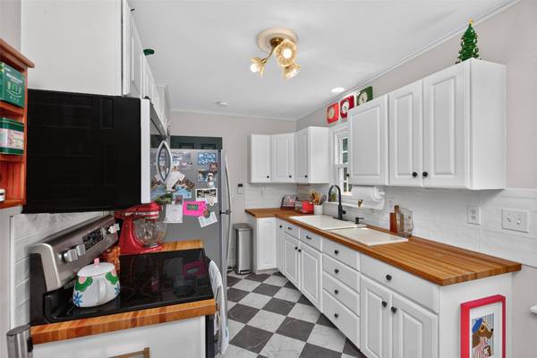 1700 57th Street, Des Moines, IA 50310