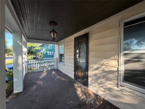 213 7th Street, Ames, IA 50010