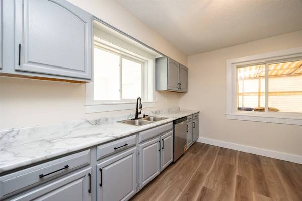 3912 53rd Street, Des Moines, IA 50310