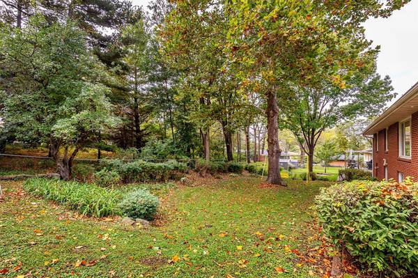 6510 Del Matro Avenue, Windsor Heights, IA 50324
