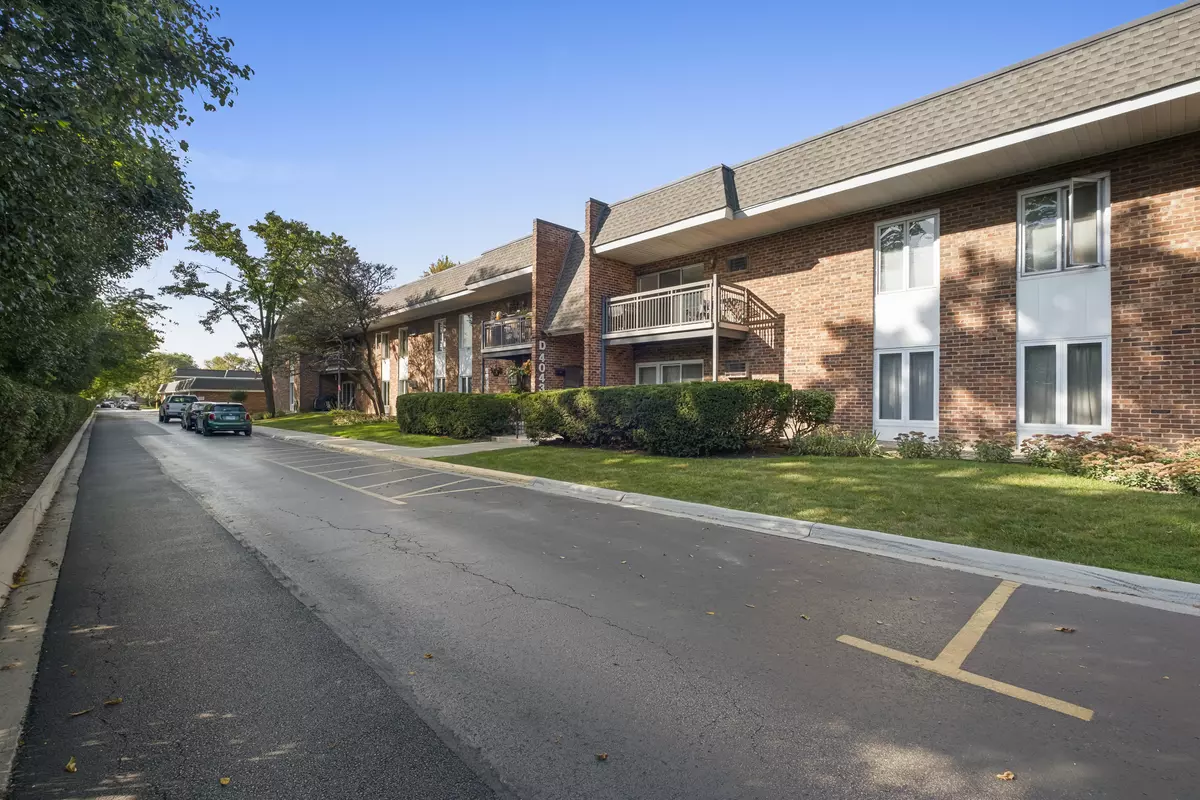 Downers Grove, IL 60515-2011,4043 Saratoga Ave #d221