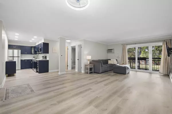 Downers Grove, IL 60515-2011,4043 Saratoga Ave #d221