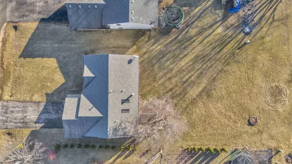 509 Bounty DR, Poplar Grove, IL 61065