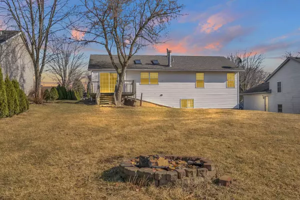 509 Bounty DR, Poplar Grove, IL 61065