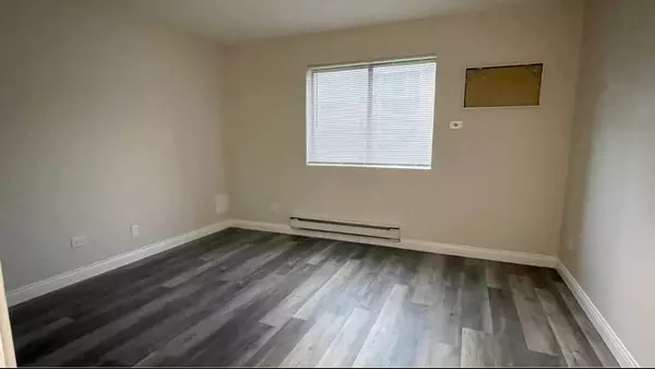 633 VIRGINIA RD #116, Crystal Lake, IL 60014