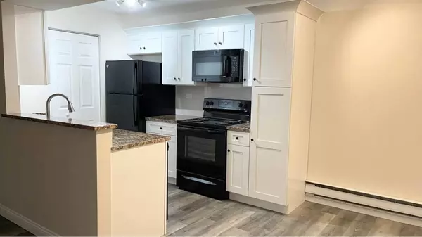 633 VIRGINIA RD #116, Crystal Lake, IL 60014