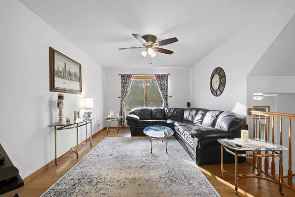 403 E Willow ST #403, Elburn, IL 60119