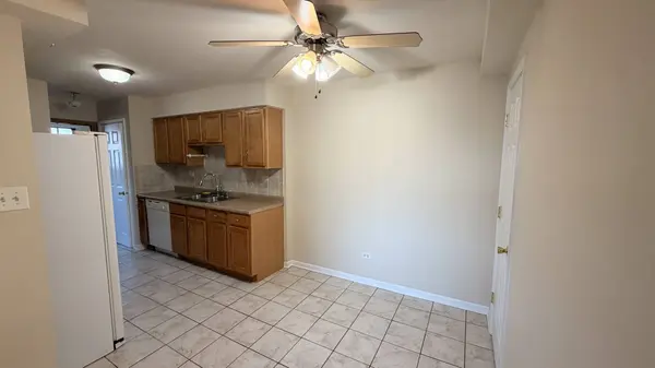 6348 Washington ST #3D, Chicago Ridge, IL 60415