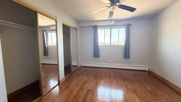 6348 Washington ST #3D, Chicago Ridge, IL 60415