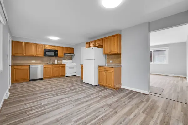 545 James Court #C, Glendale Heights, IL 60139