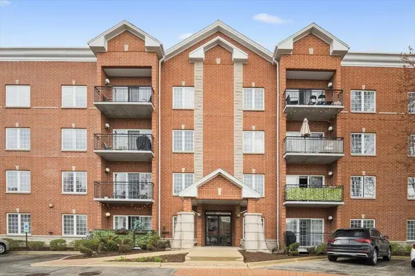 3501 Wellington Court #311, Rolling Meadows, IL 60008
