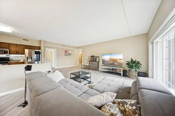 3501 Wellington Court #311, Rolling Meadows, IL 60008