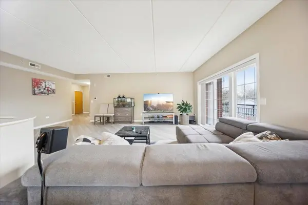 3501 Wellington Court #311, Rolling Meadows, IL 60008