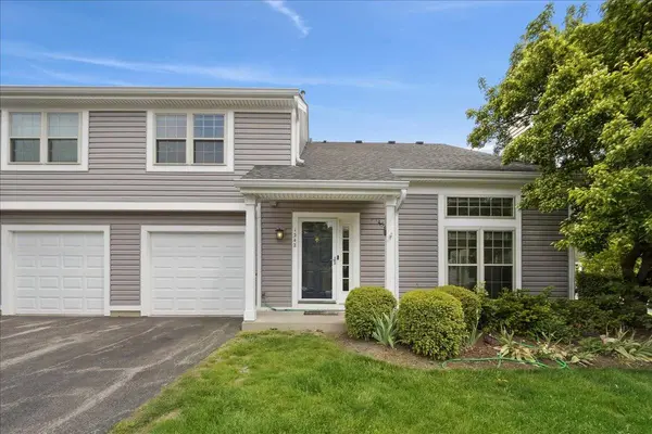 1242 N Knollwood Drive #1242, Palatine, IL 60067