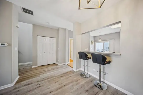 180 New Haven Drive, Cary, IL 60013