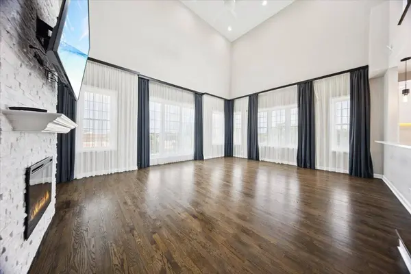 1600 N New England Avenue #4, Chicago, IL 60707