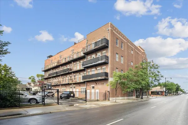 1600 N New England Avenue #4, Chicago, IL 60707