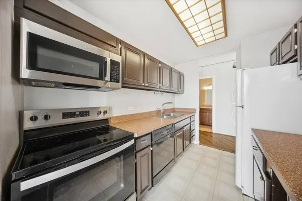 901 S PLYMOUTH Court #802, Chicago, IL 60605