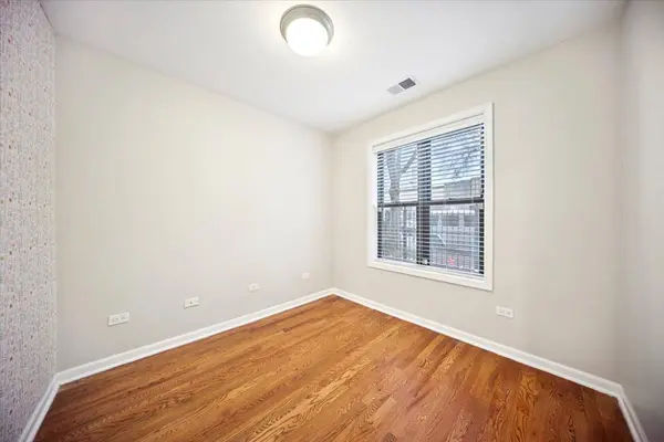 Chicago, IL 60647