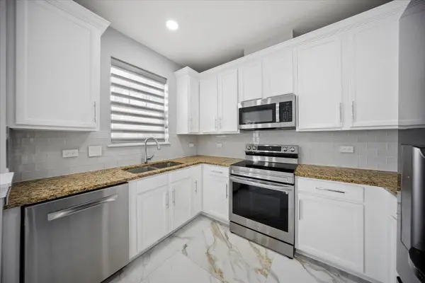 1244 Evergreen AVE, Des Plaines, IL 60016