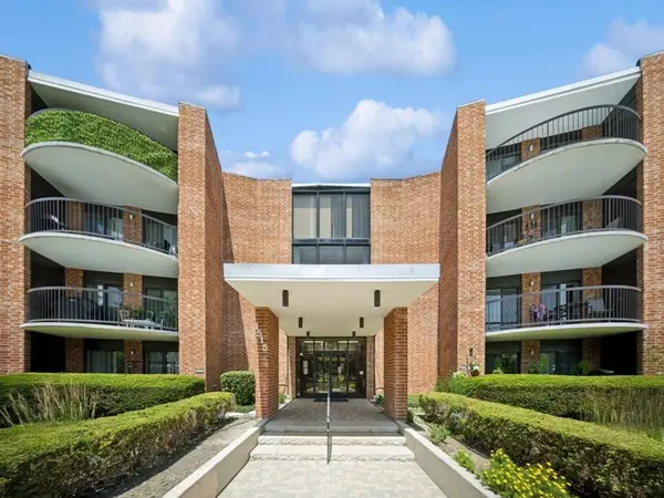 1515 E Central RD #420C, Arlington Heights, IL 60005
